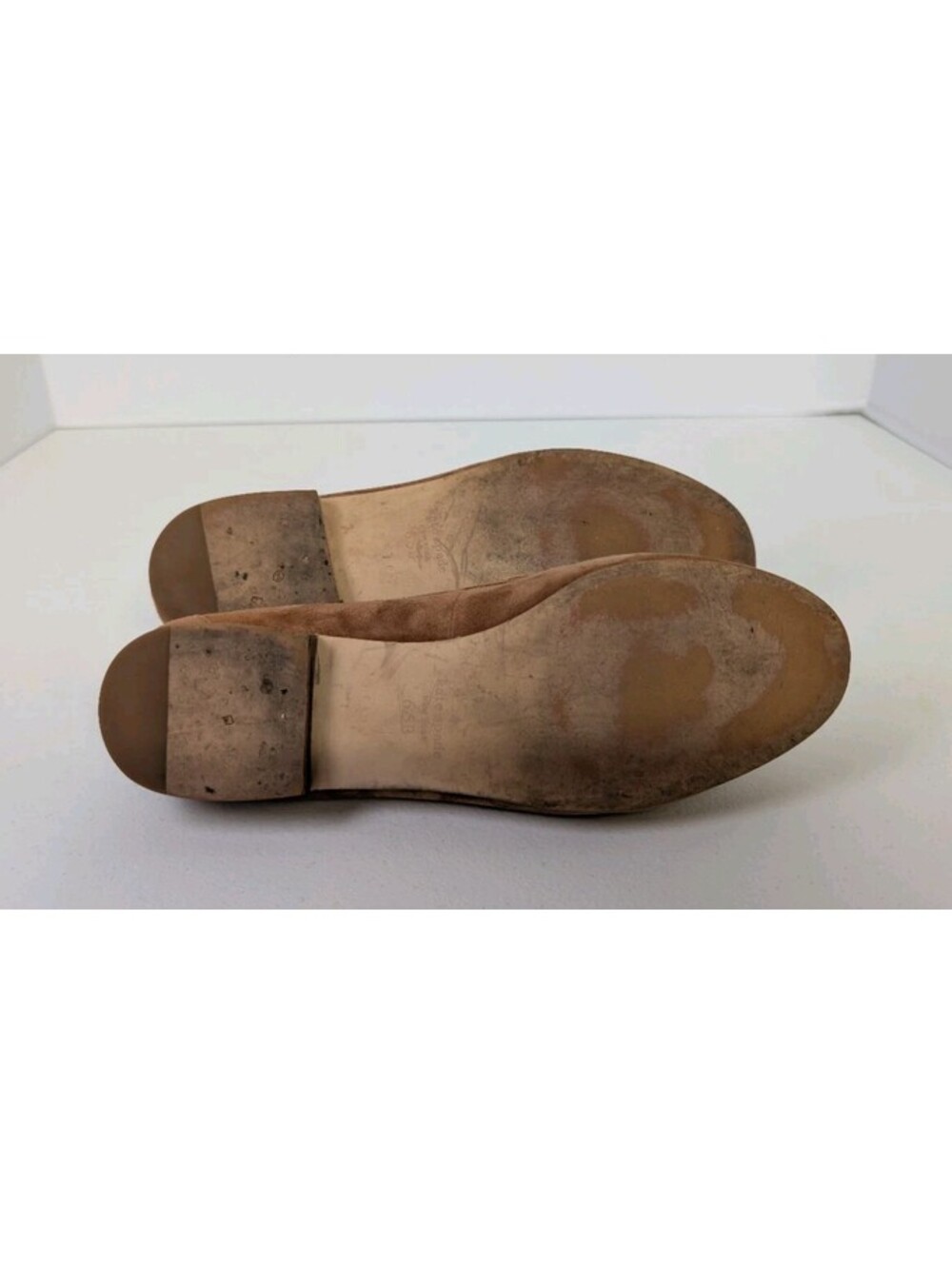 Kate Spade New York Berkeley Tassel Loafers Brown Suede & Gold-Tone Studs Sz6.5B - Picture 9 of 13